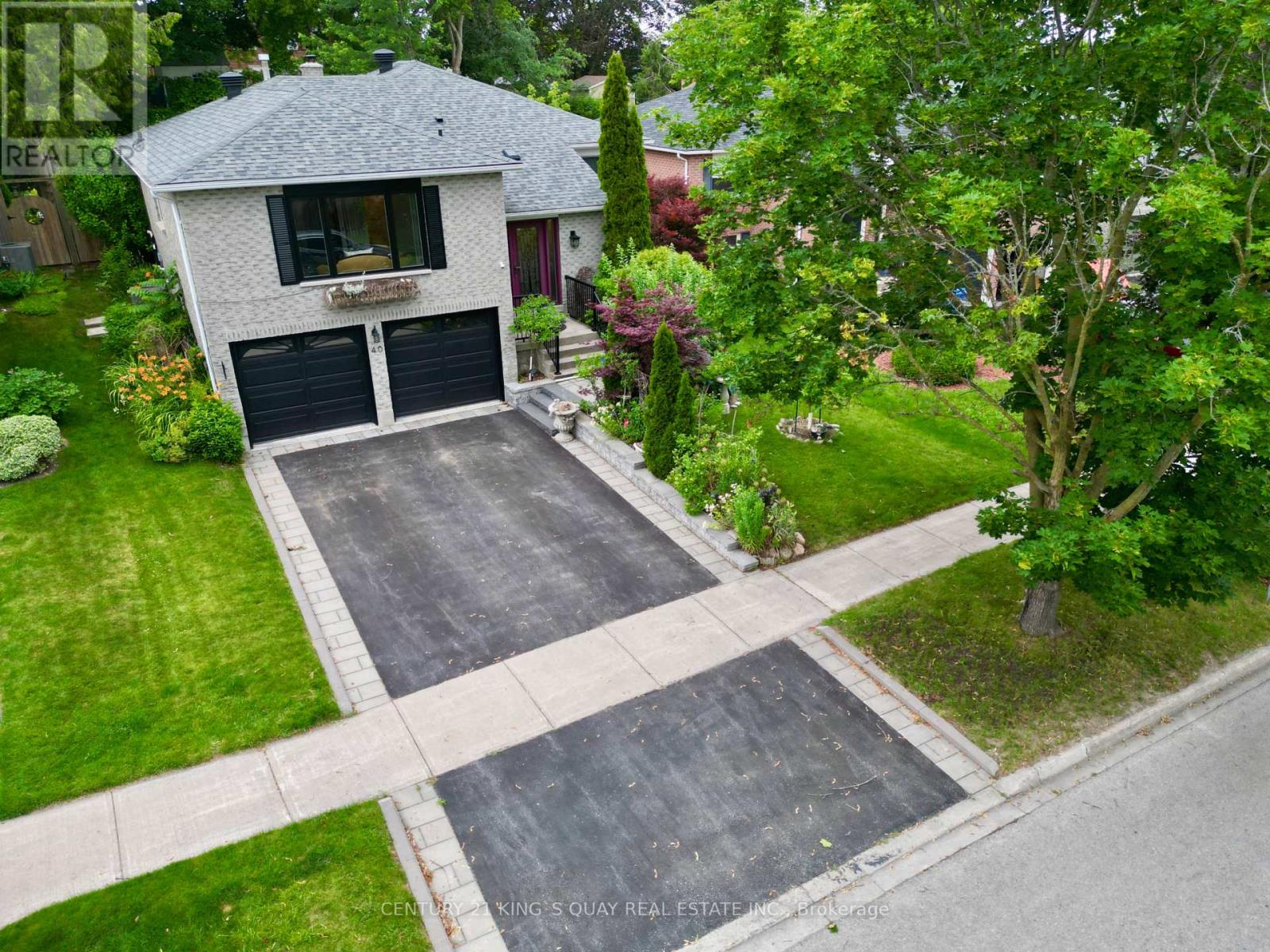 40 Stonehill Boulevard, East Gwillimbury, Ontario  L9N 1E3 - Photo 1 - N13678168