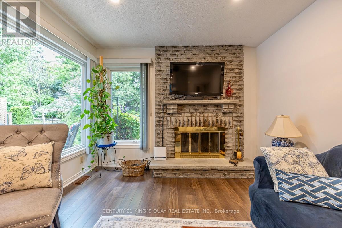 40 Stonehill Boulevard, East Gwillimbury, Ontario  L9N 1E3 - Photo 19 - N13678168