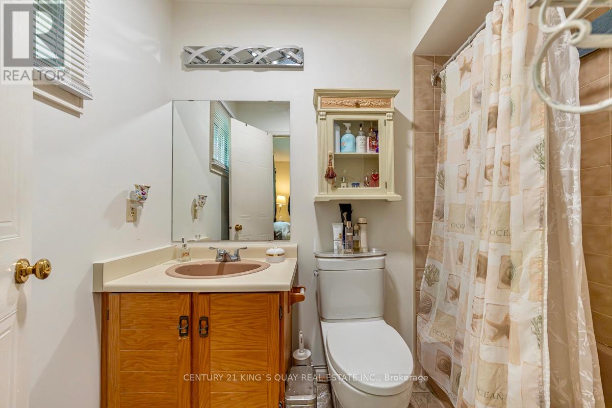 40 Stonehill Boulevard, East Gwillimbury, Ontario  L9N 1E3 - Photo 25 - N13678168