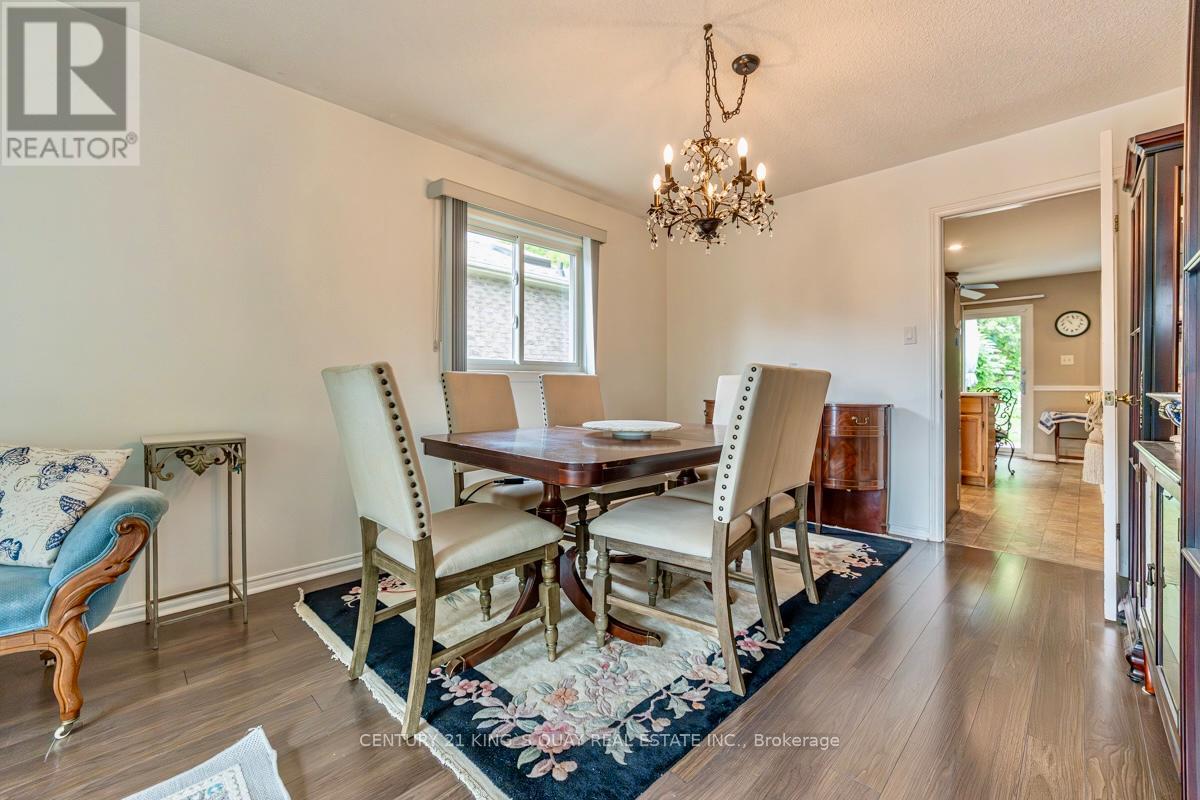40 Stonehill Boulevard, East Gwillimbury, Ontario  L9N 1E3 - Photo 7 - N13678168