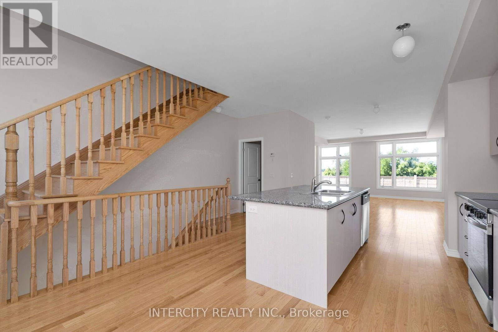 7 Drainie Street, Vaughan, Ontario L4H 5J3 - Photo 8 - N13678198