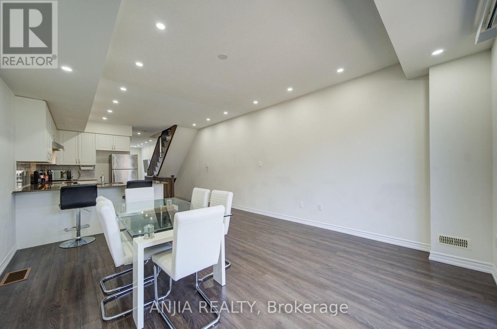 134 Frederick Wilson Avenue, Markham, Ontario  L6B 0R1 - Photo 19 - N13678208