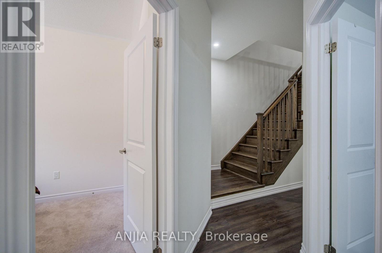 134 Frederick Wilson Avenue, Markham, Ontario  L6B 0R1 - Photo 4 - N13678208