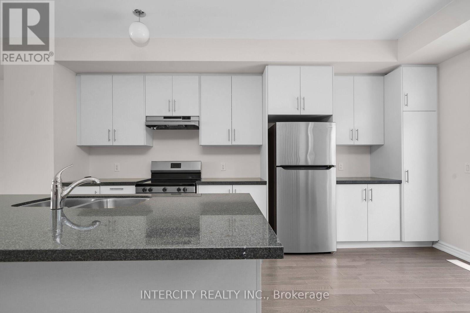 12 Radisson Street, Vaughan, Ontario L4H 5J3 - Photo 10 - N13678214