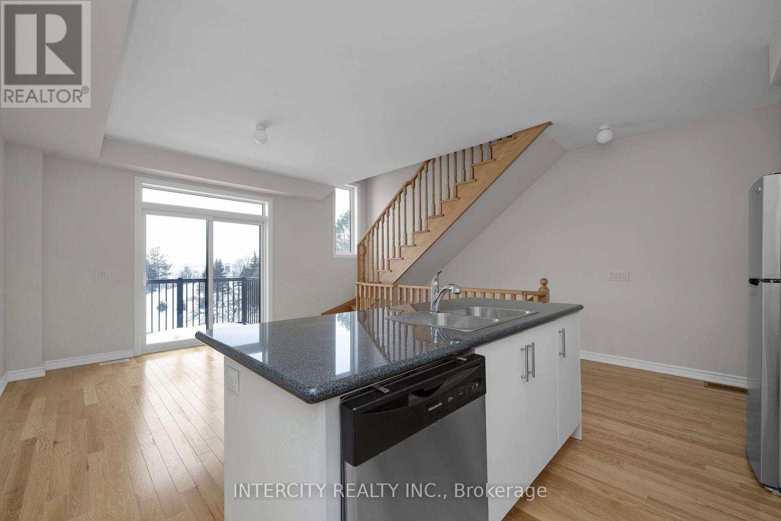 20 Radisson Street, Vaughan, Ontario  L4H 5J3 - Photo 10 - N13678220
