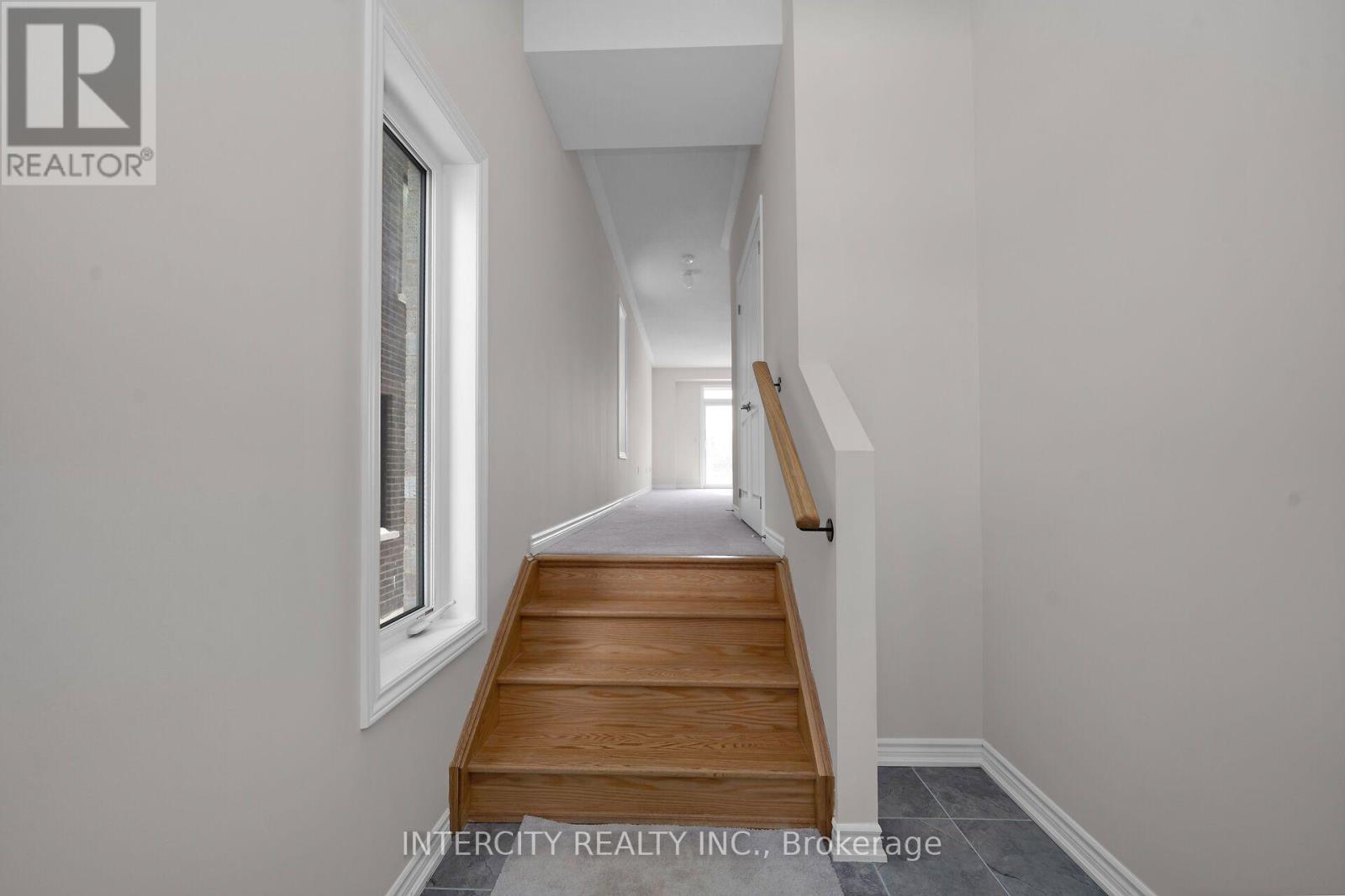 20 Radisson Street, Vaughan, Ontario  L4H 5J3 - Photo 3 - N13678220