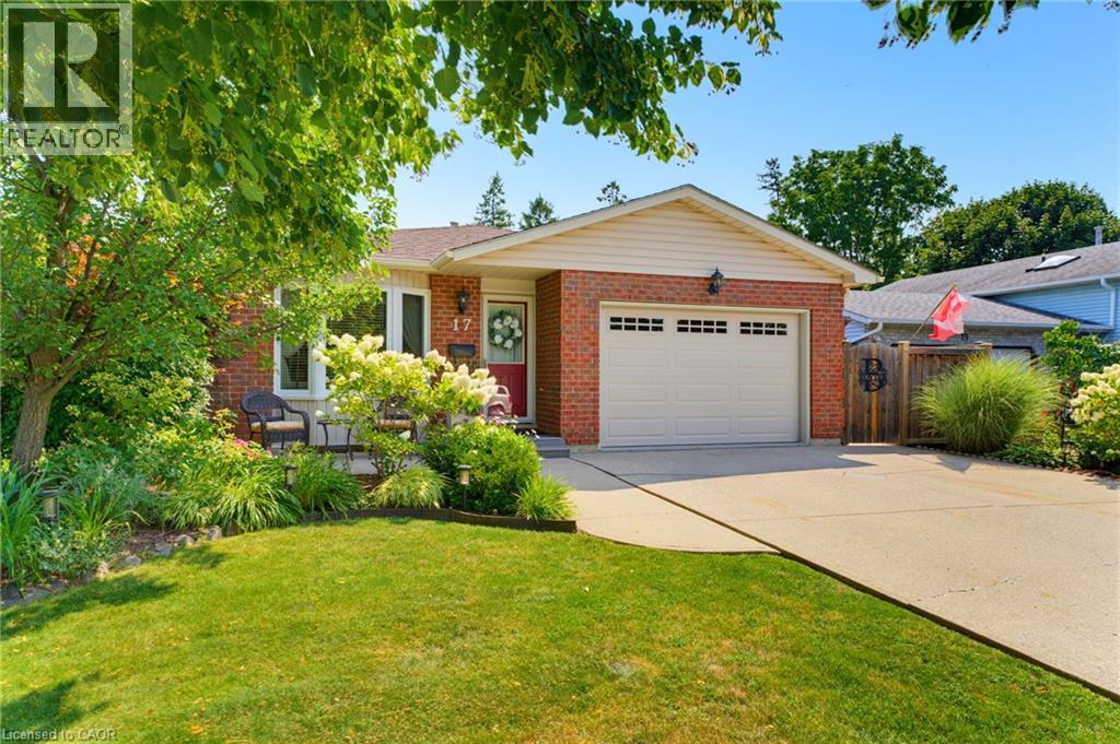 17 Buchanan Drive, Caledonia, Ontario  N3W 1H1 - Photo 4 - 40855631