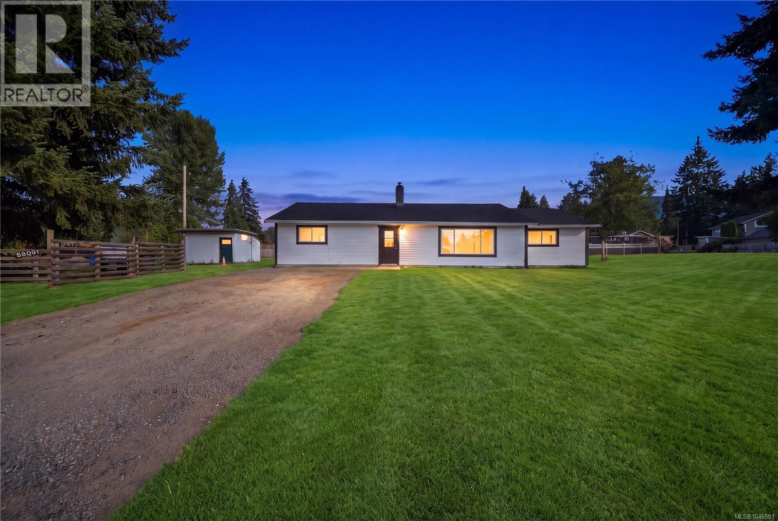 3538 Foxglove Rd, Qualicum Beach, British Columbia
