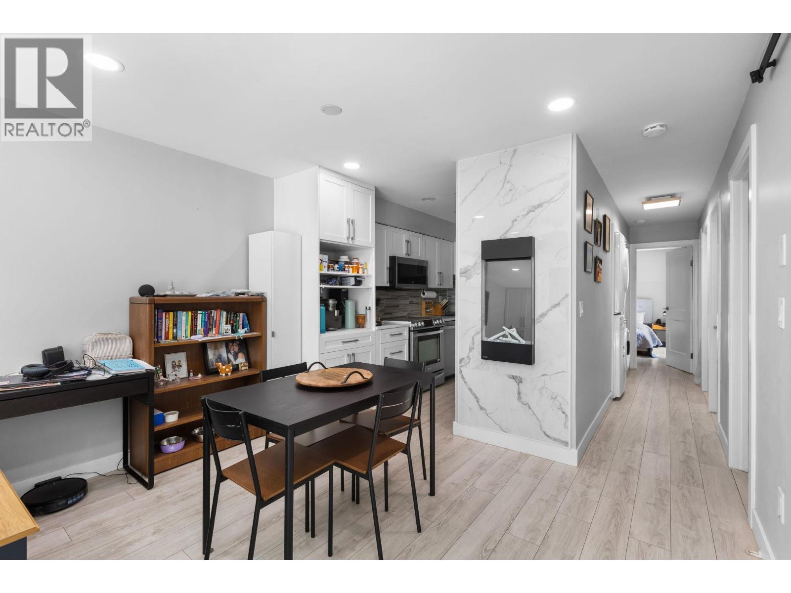 2 302 Highland Way, Port Moody, British Columbia  V3H 3V7 - Photo 8 - R3155941