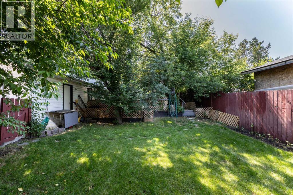 4003 53 Avenue, Innisfail, Alberta  T4G 1G4 - Photo 42 - A2329781