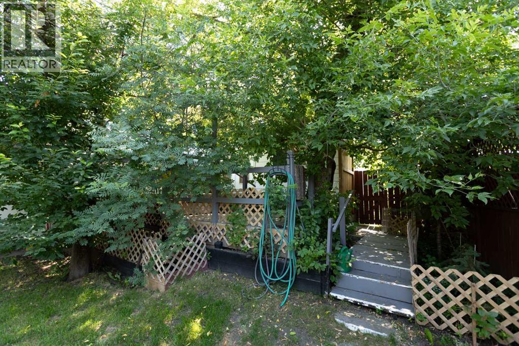 4003 53 Avenue, Innisfail, Alberta  T4G 1G4 - Photo 44 - A2329781