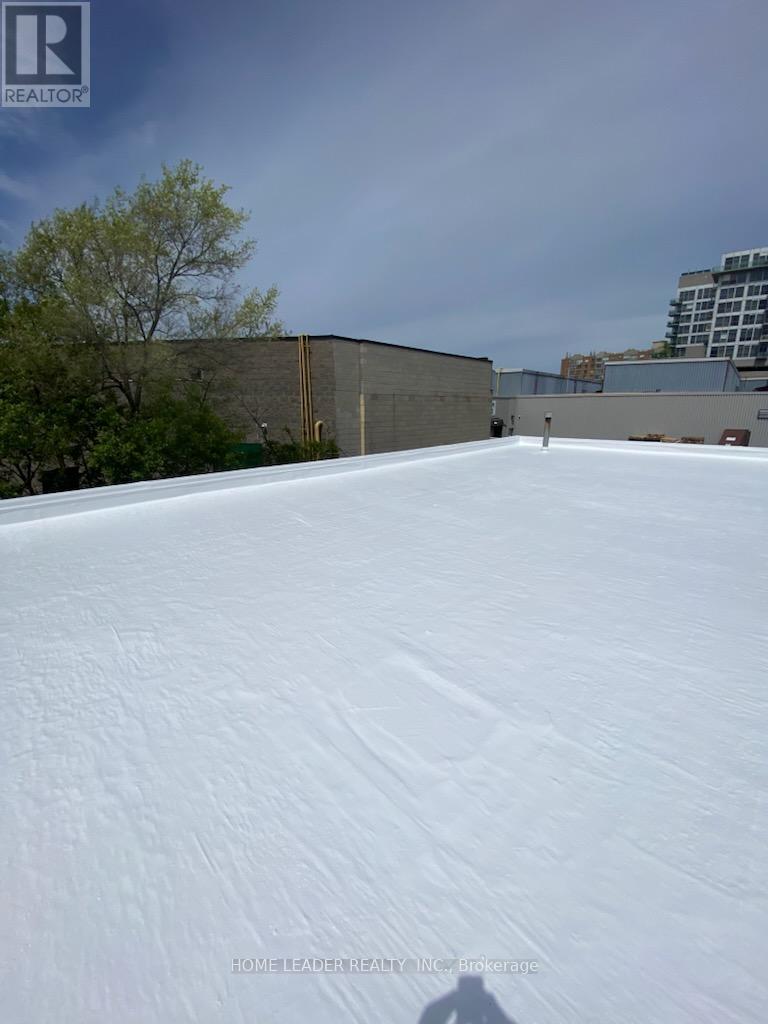 1530 Keele Street, Toronto, Ontario M6N 3E9 - Photo 21 - W12799296