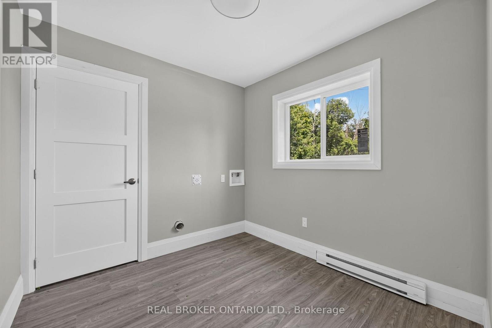 #1 - 436 5th Avenue, Tay (Port Mcnicoll), Ontario  L0K 1R0 - Photo 11 - S13678184