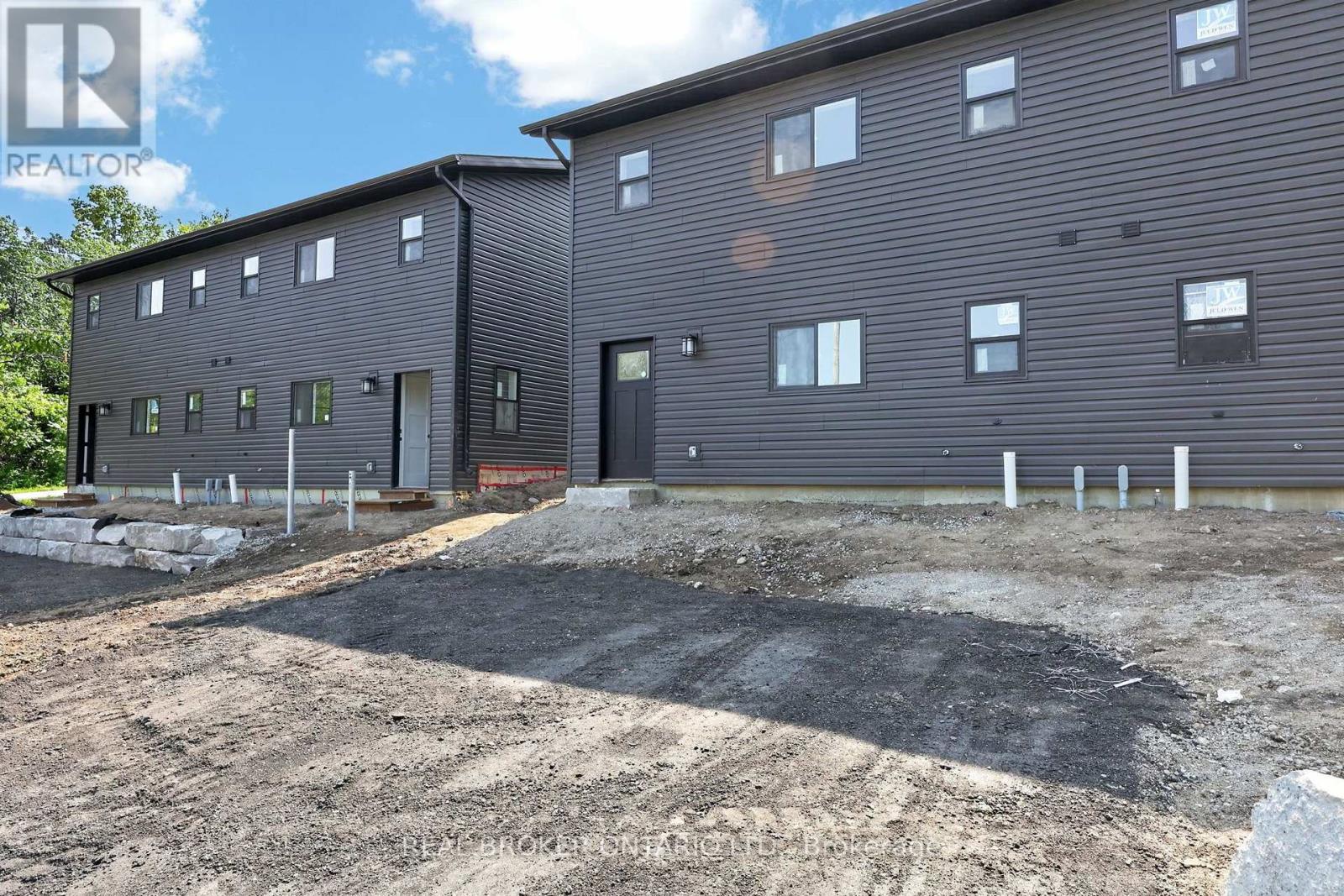 #1 - 436 5th Avenue, Tay (Port Mcnicoll), Ontario  L0K 1R0 - Photo 2 - S13678184