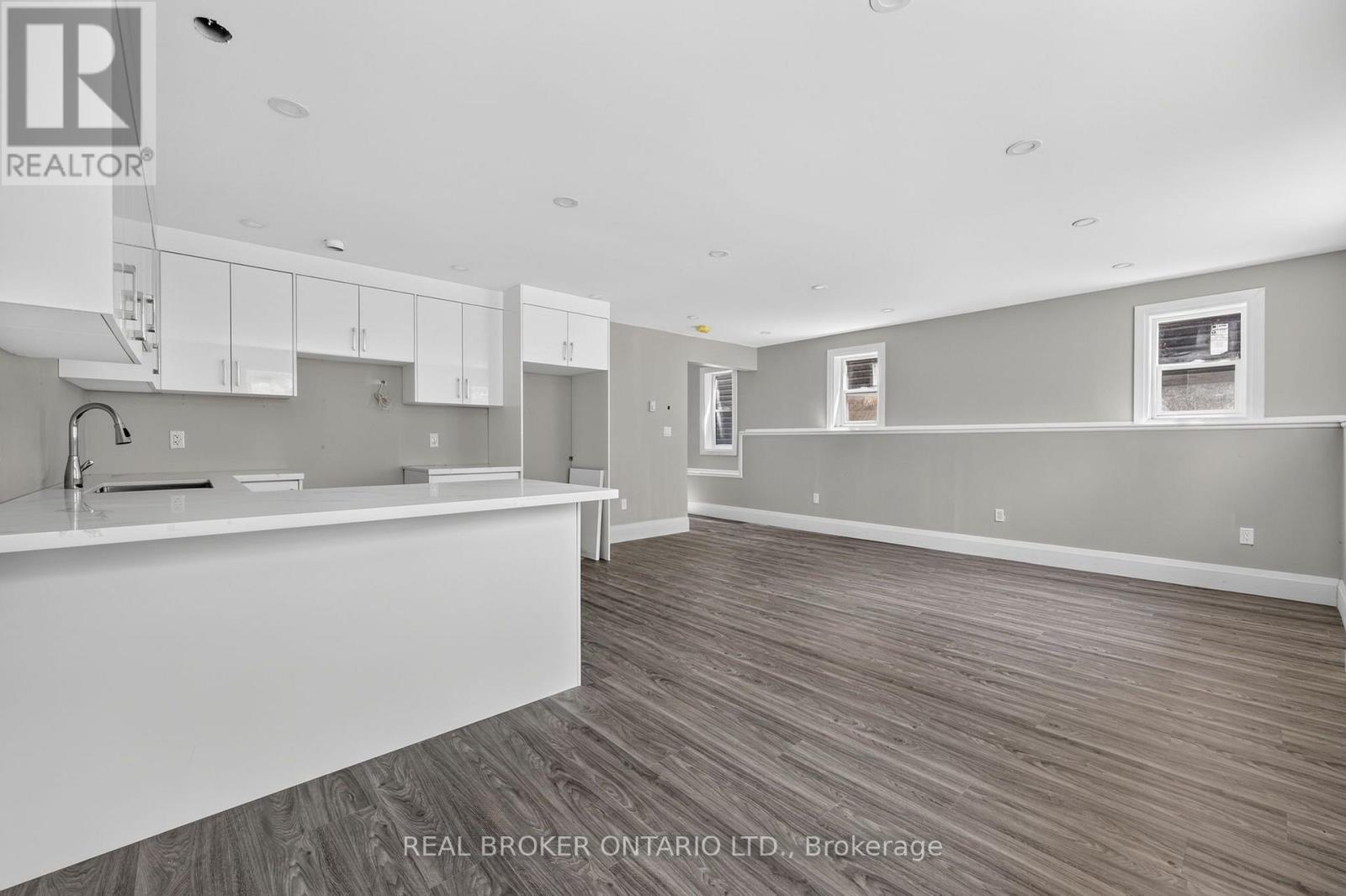 #1 - 436 5th Avenue, Tay (Port Mcnicoll), Ontario  L0K 1R0 - Photo 7 - S13678184