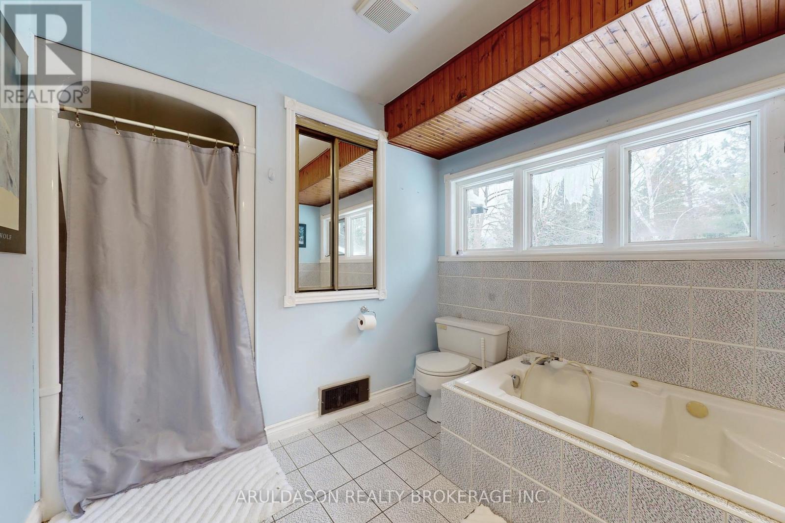 1208 Birchcliffe Crescent, Severn, Ontario  L3V 6H4 - Photo 18 - S13678202