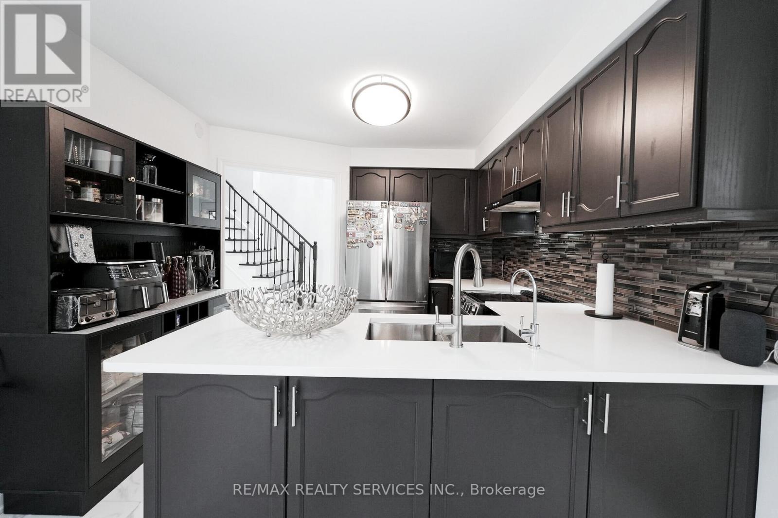 8 Yeoman Drive, Brantford, Ontario  N3R 7S8 - Photo 12 - X13467604