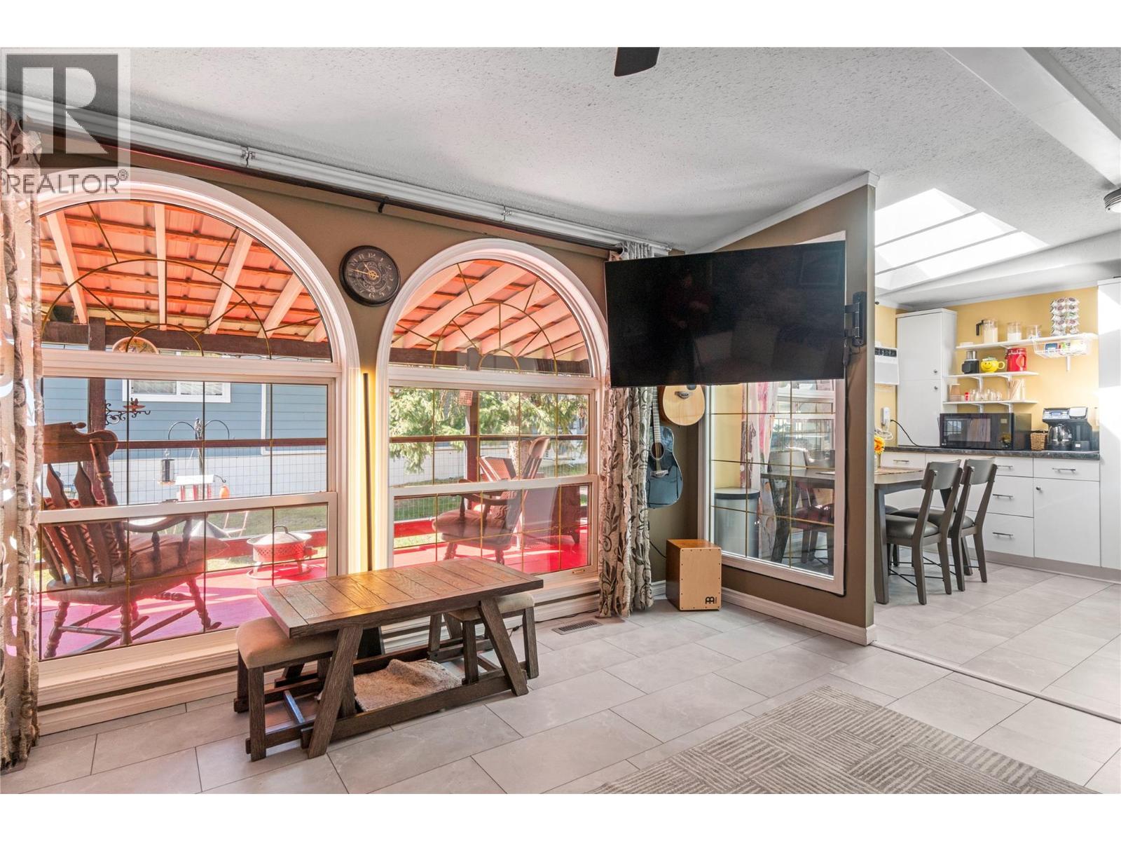 3063 Hornsberger Road Unit# 15, Salmon Arm, British Columbia  V1E 4R8 - Photo 2 - 10391720