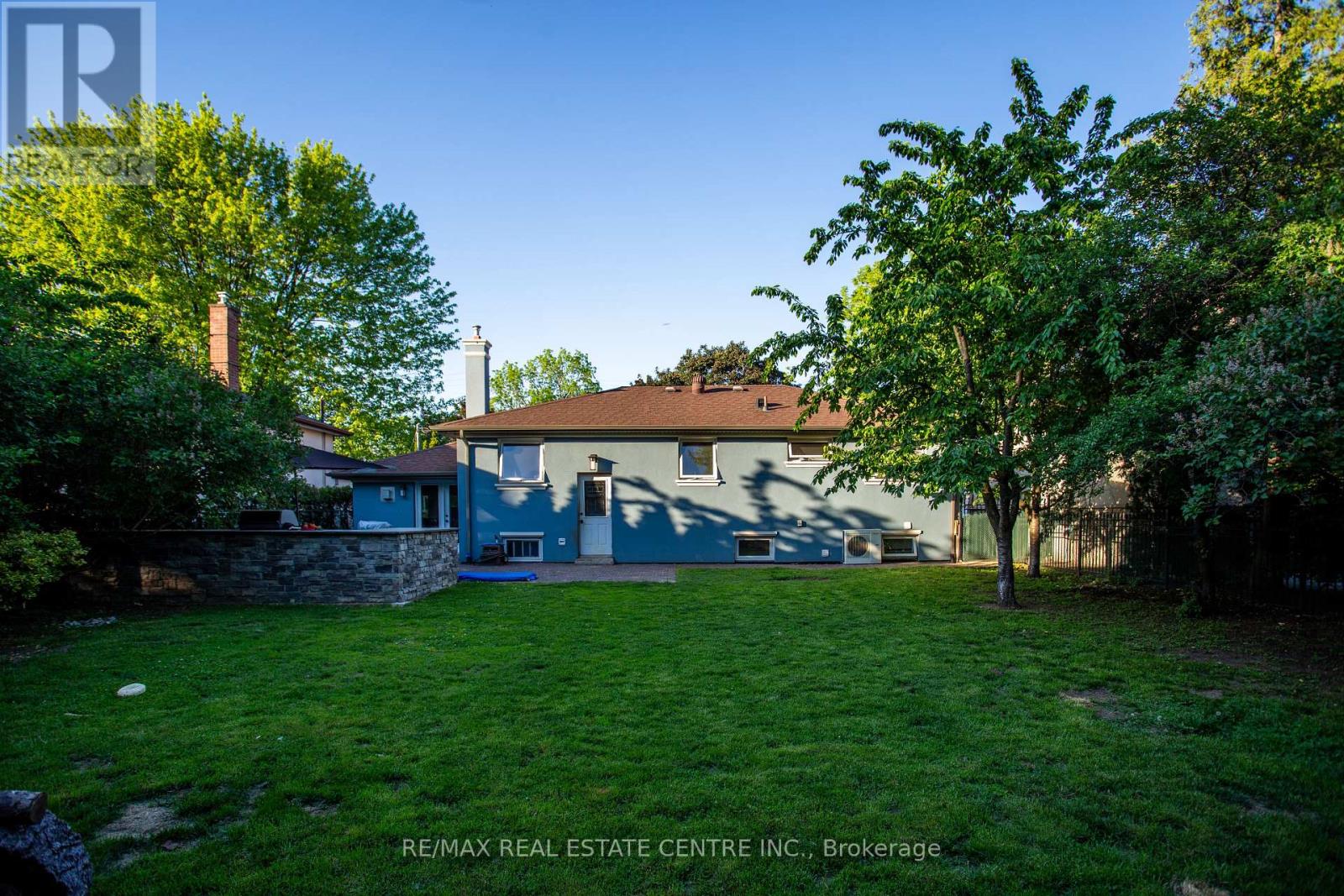 2450 Edenhurst Drive, Mississauga, Ontario  L5A 2K9 - Photo 28 - W13678014