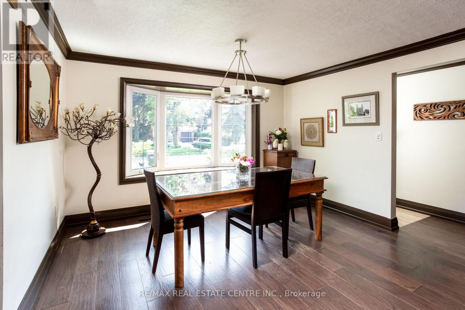 2450 Edenhurst Drive, Mississauga, Ontario  L5A 2K9 - Photo 7 - W13678014