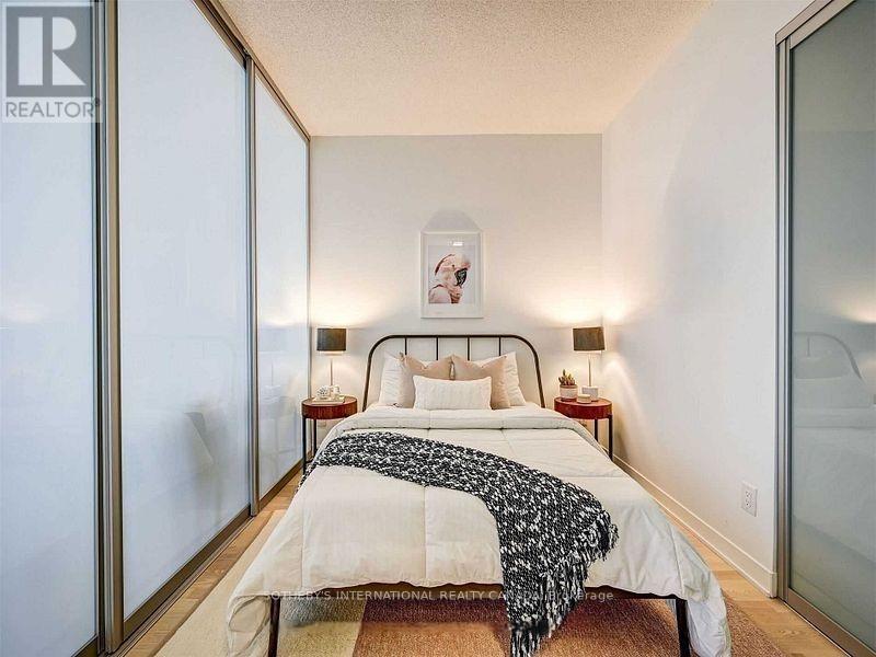 2710 - 88 Park Lawn Road, Toronto, Ontario  M8Y 0B5 - Photo 18 - W13678080
