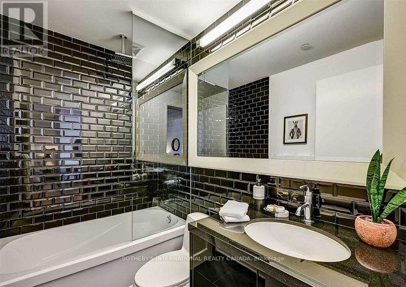 2710 - 88 Park Lawn Road, Toronto, Ontario  M8Y 0B5 - Photo 19 - W13678080
