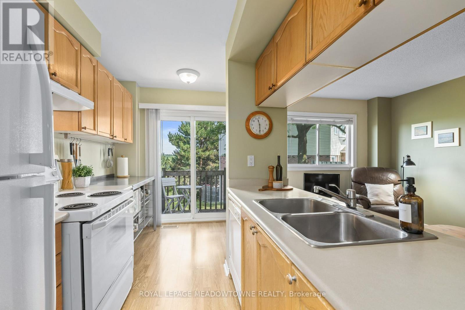 23 Stewart Maclaren Road, Halton Hills, Ontario  L7G 5L8 - Photo 17 - W13678192