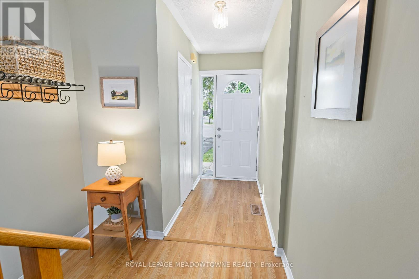 23 Stewart Maclaren Road, Halton Hills, Ontario  L7G 5L8 - Photo 5 - W13678192
