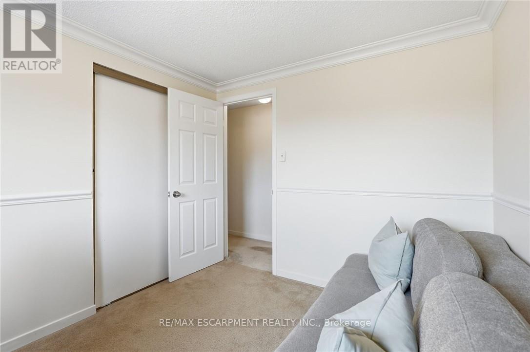 30 Twinoaks Crescent, Hamilton, Ontario  L8J 2E9 - Photo 28 - X13678016