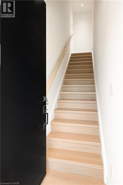 563 N Wellington Street Unit# 1, Kitchener, Ontario  N2H 5L6 - Photo 2 - 40855816