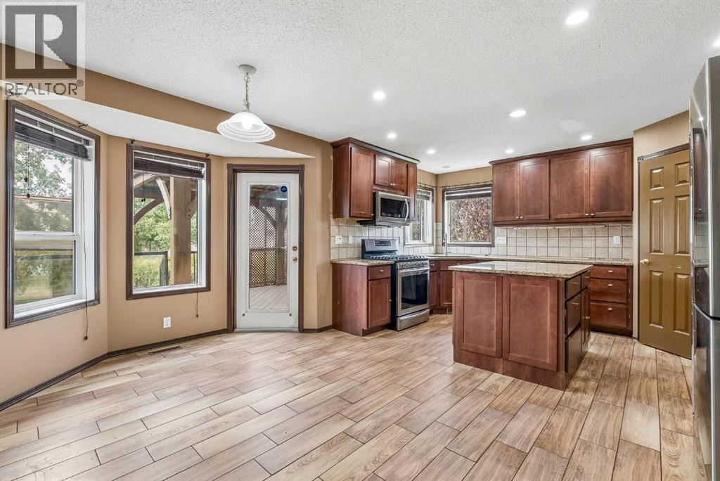 1116 Woodside Way NW, Airdrie, Alberta  T4B 2S3 - Photo 15 - A2321546