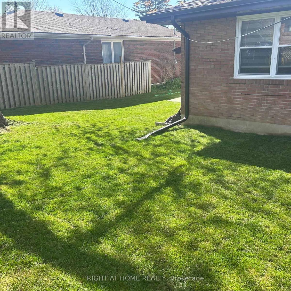 53 Gaiety Drive, Toronto, Ontario  M1H 1B9 - Photo 36 - E13541378