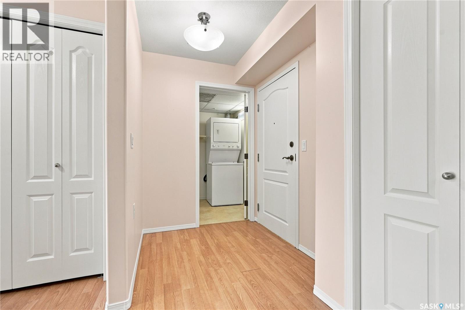 311 1622a Acadia Drive, Saskatoon, Saskatchewan  S7H 5H7 - Photo 2 - SK045681
