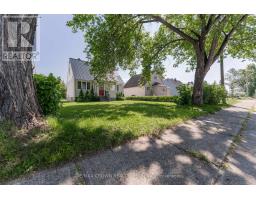 40 BOWMAN AVENUE, Kapuskasing, Ontario