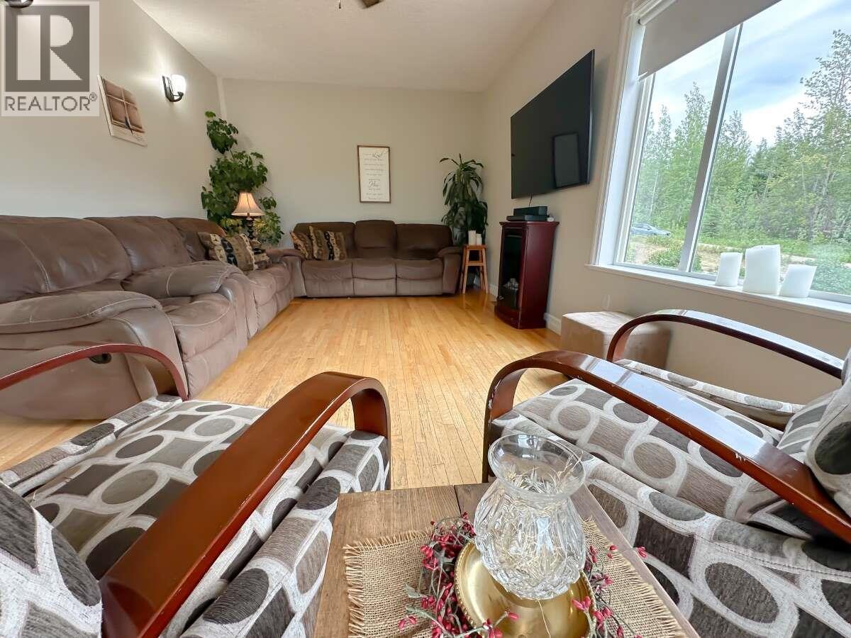 2814 Moose Road, Burns Lake, British Columbia  V0J 1E3 - Photo 31 - R3156016