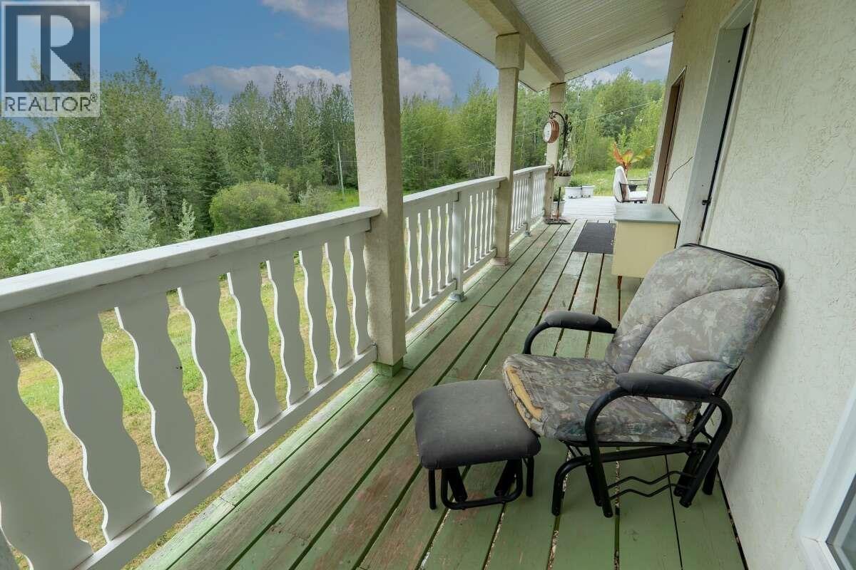 2814 Moose Road, Burns Lake, British Columbia  V0J 1E3 - Photo 7 - R3156016