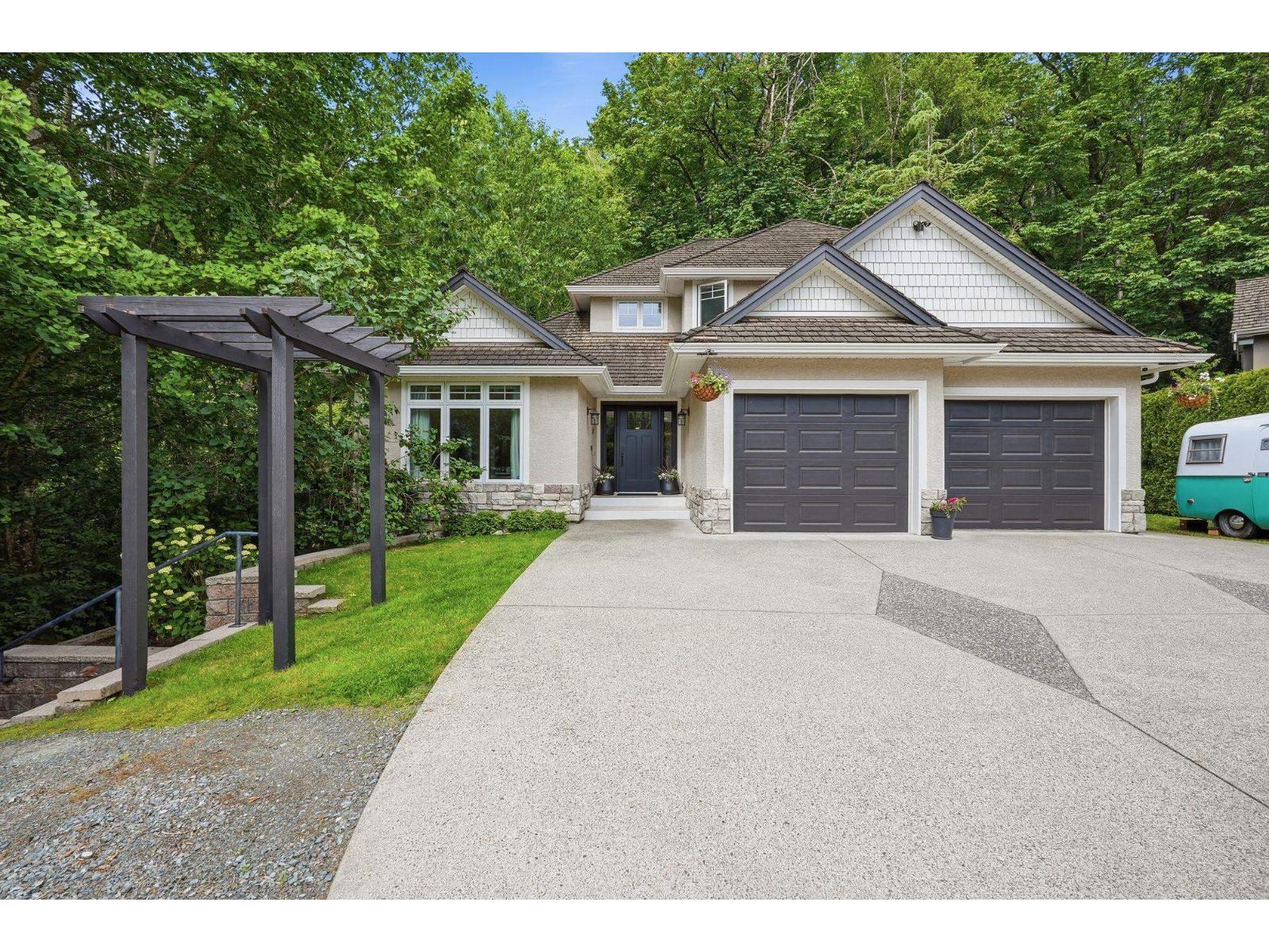 35787 Graystone Drive, Abbotsford, British Columbia  V3G 1K7 - Photo 2 - R3155523