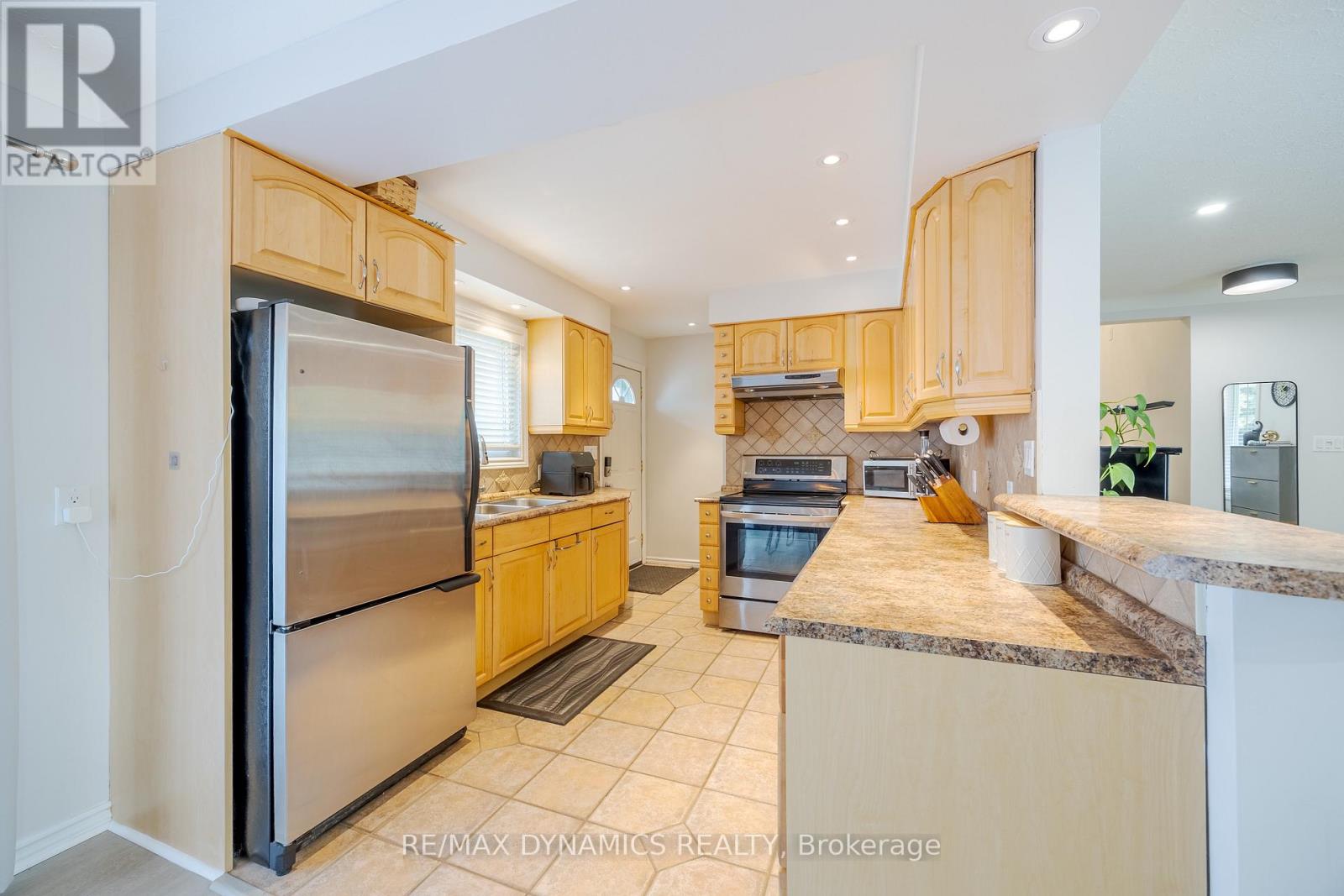 87 Rochelle Drive, St. Catharines, Ontario L2M 6Y7 - Photo 11 - X13678274