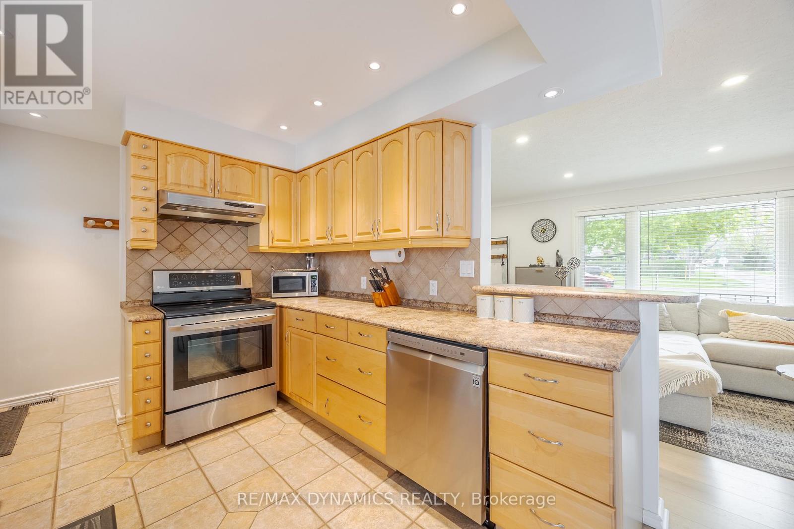 87 Rochelle Drive, St. Catharines, Ontario L2M 6Y7 - Photo 12 - X13678274