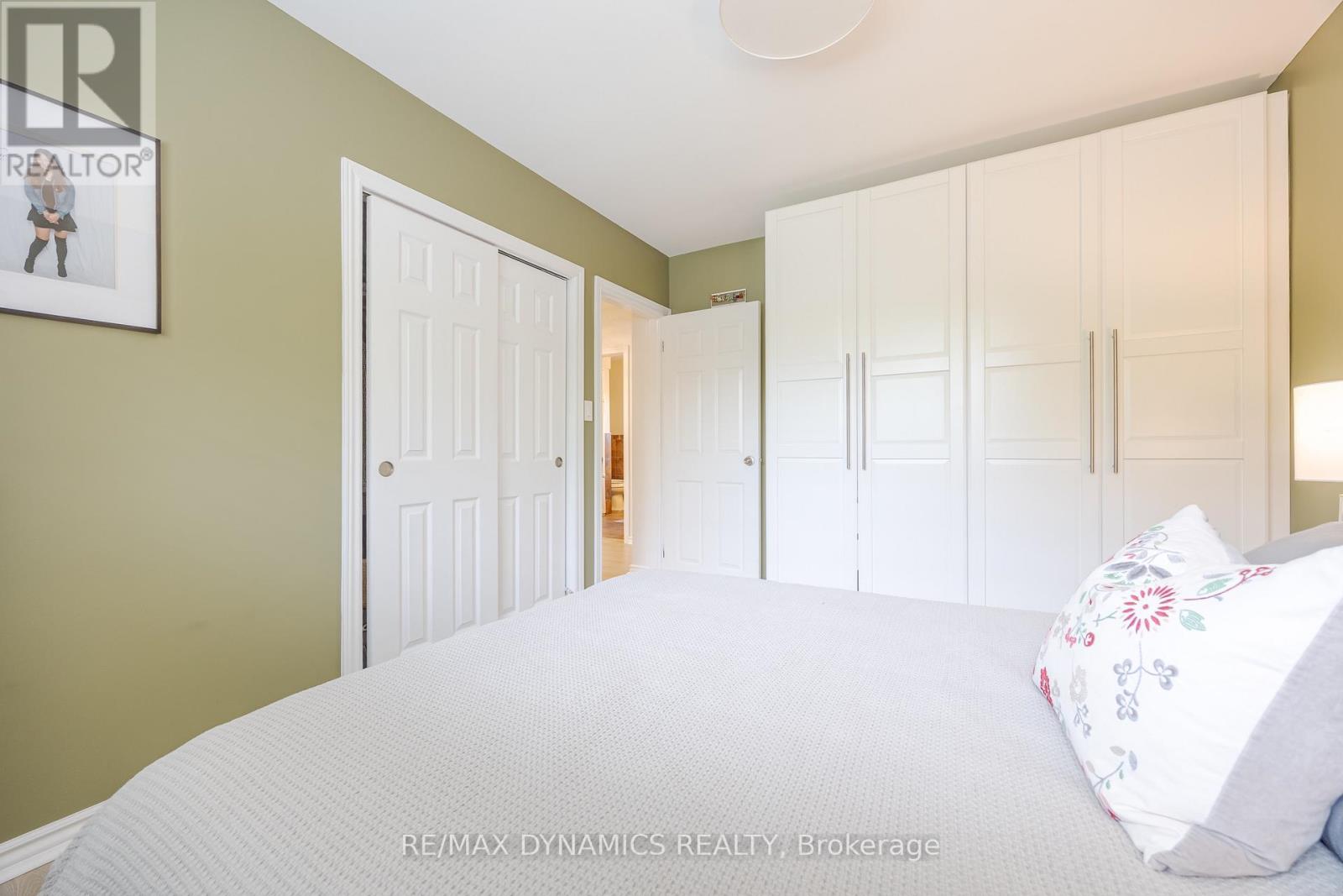 87 Rochelle Drive, St. Catharines, Ontario L2M 6Y7 - Photo 18 - X13678274