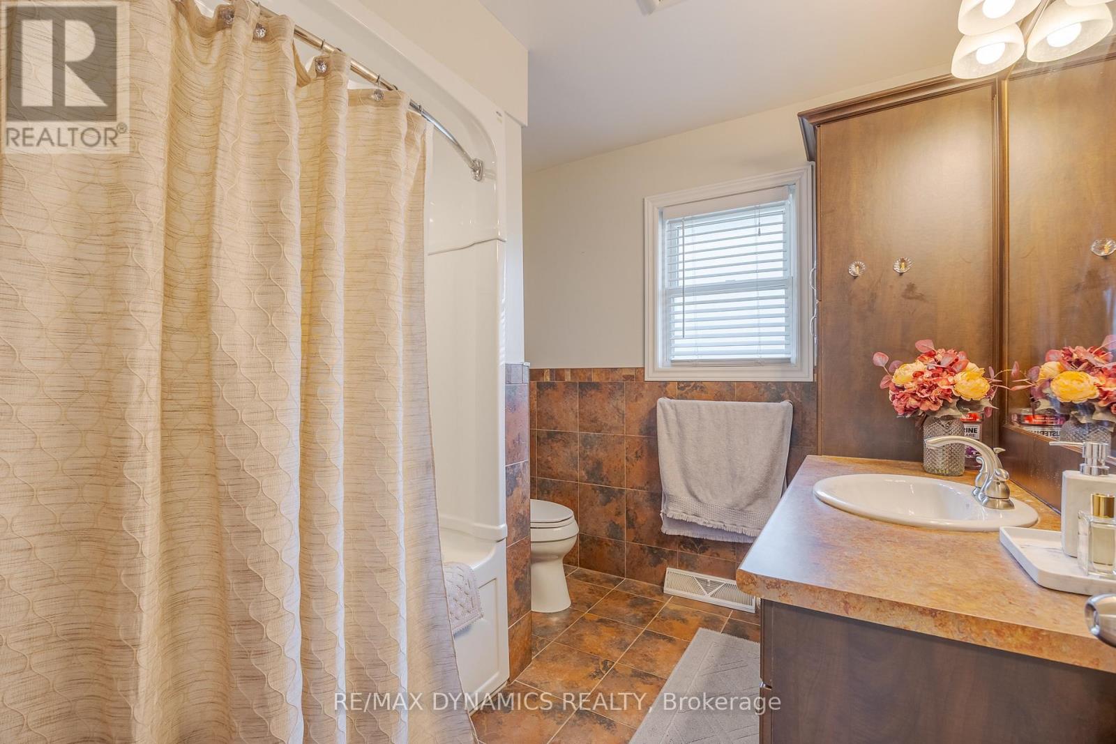 87 Rochelle Drive, St. Catharines, Ontario L2M 6Y7 - Photo 21 - X13678274