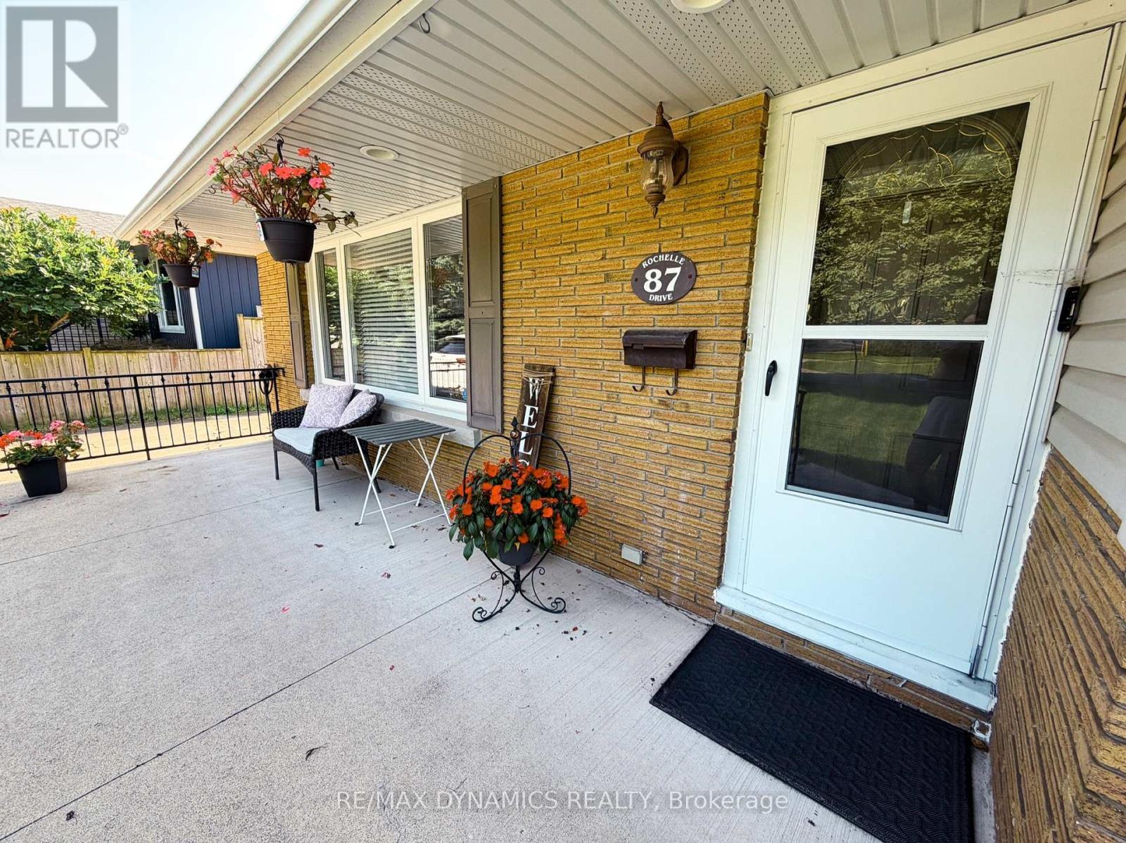87 Rochelle Drive, St. Catharines, Ontario L2M 6Y7 - Photo 5 - X13678274