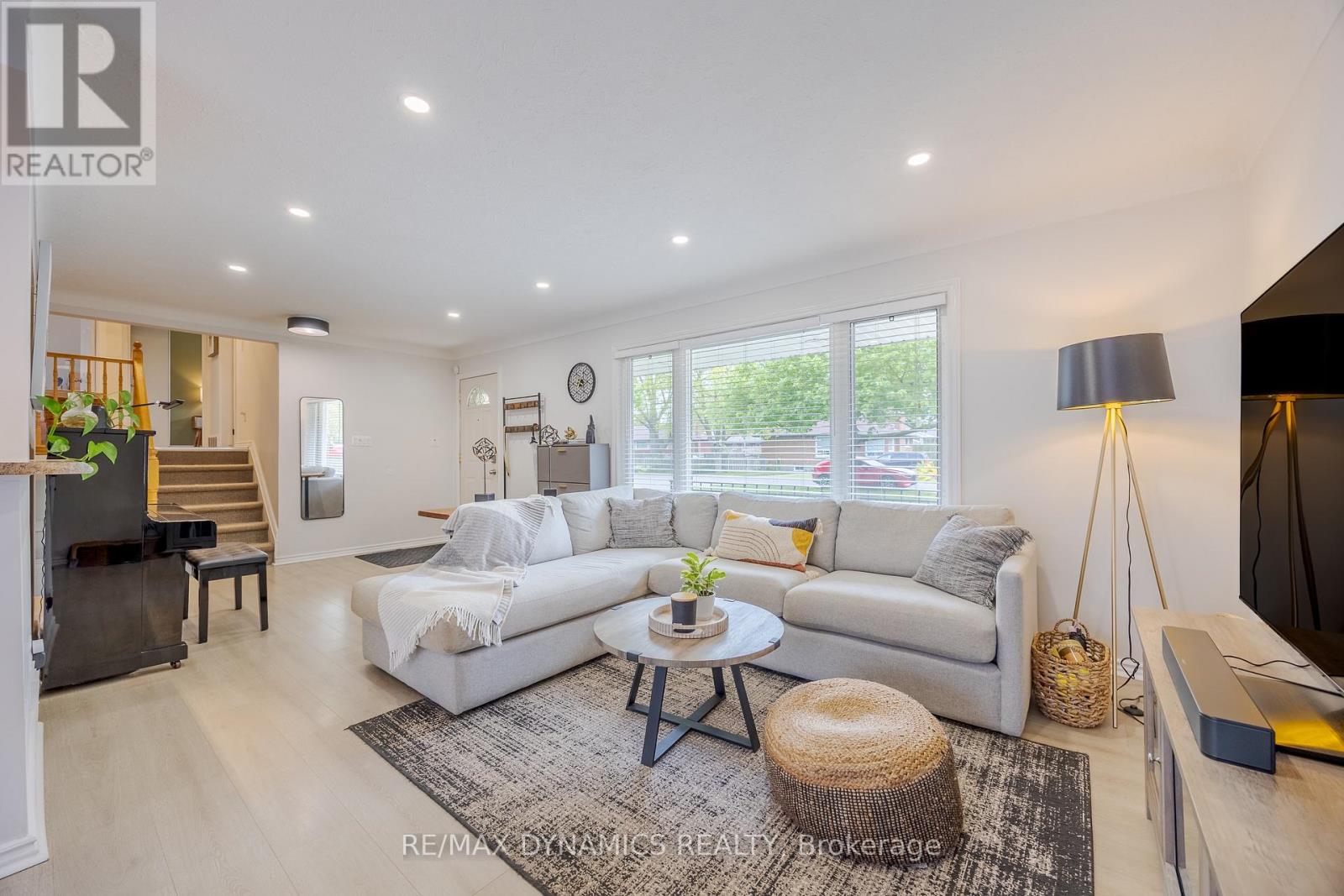 87 Rochelle Drive, St. Catharines, Ontario L2M 6Y7 - Photo 8 - X13678274