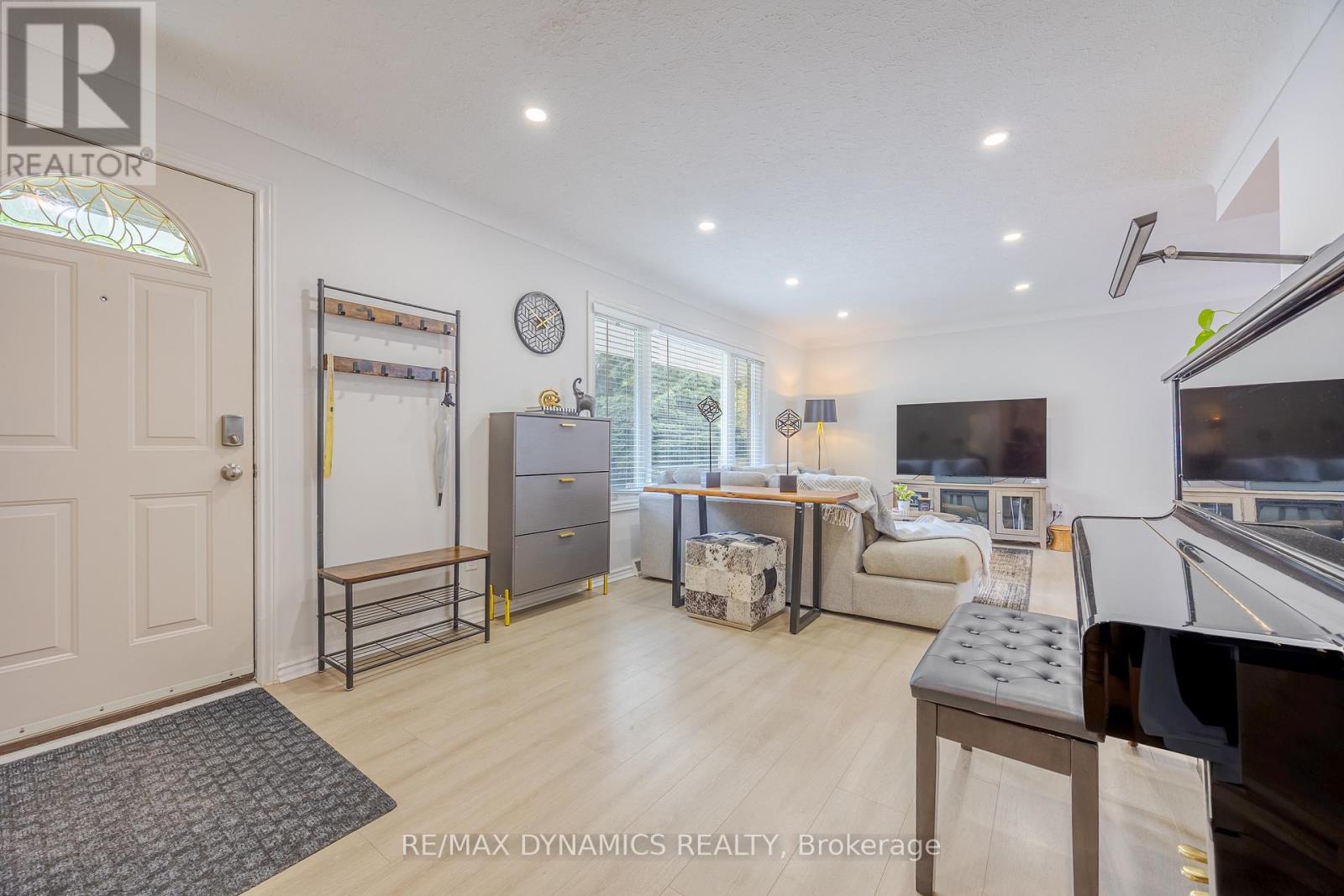 87 Rochelle Drive, St. Catharines, Ontario L2M 6Y7 - Photo 9 - X13678274