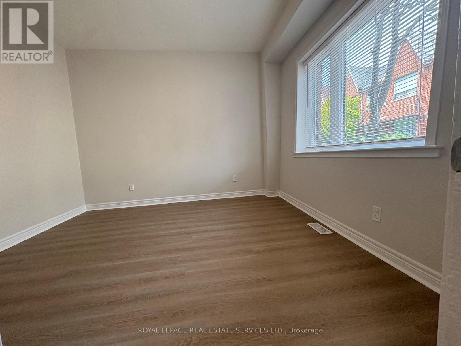 5 Henderson Avenue, Toronto, Ontario  M6J 2B6 - Photo 6 - C13678268