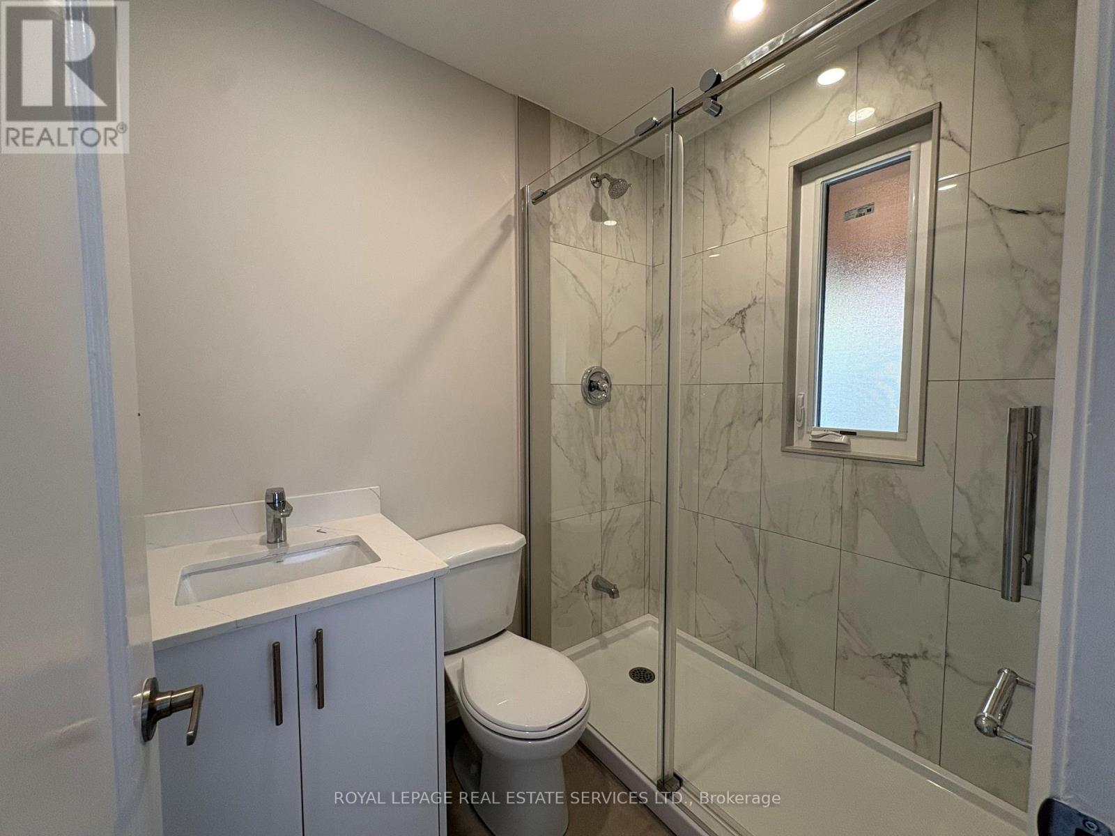 5 Henderson Avenue, Toronto, Ontario  M6J 2B6 - Photo 7 - C13678268
