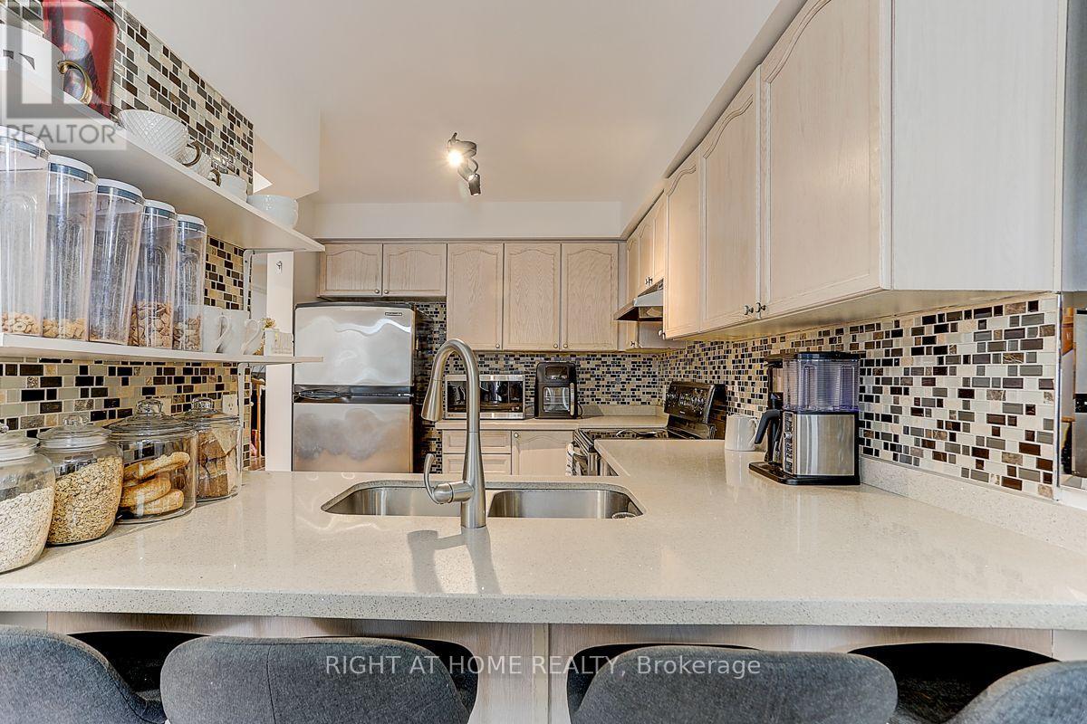 16 Pat Brook Terrace, Toronto, Ontario  M1P 5G6 - Photo 22 - E13678258