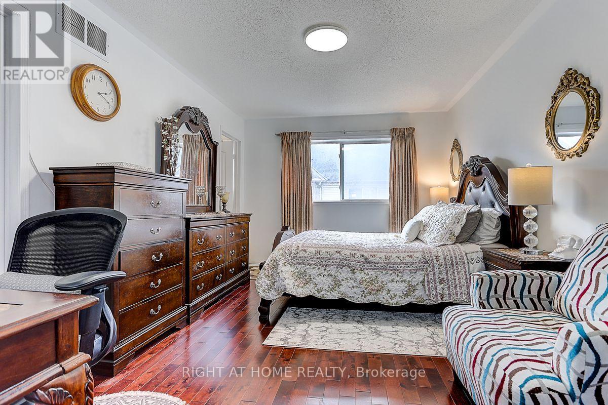 16 Pat Brook Terrace, Toronto, Ontario  M1P 5G6 - Photo 30 - E13678258
