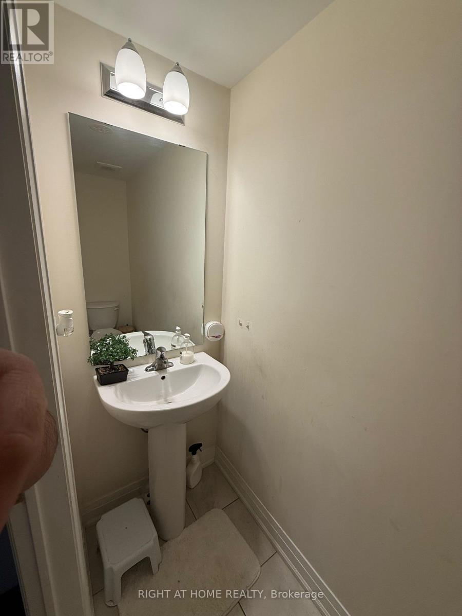 210 - 755 Omega Drive N, Pickering, Ontario  L1V 1A8 - Photo 6 - E13678292