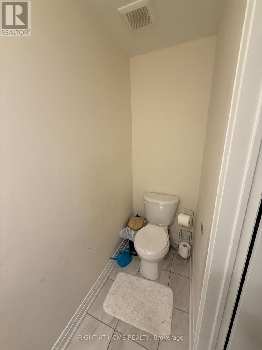 210 - 755 Omega Drive N, Pickering, Ontario  L1V 1A8 - Photo 7 - E13678292